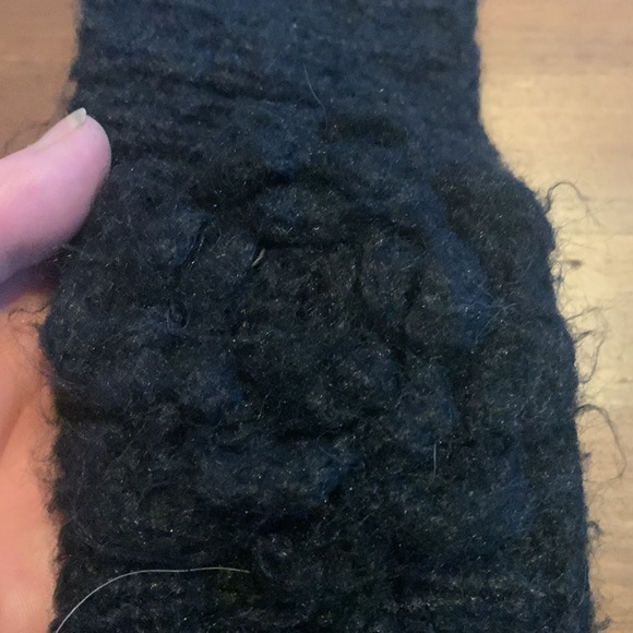 Black rose knitted headband - Picture 2 of 2